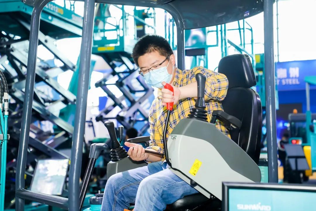 “机甲盛宴”长沙展圆满收官！宝运莱智能展区亮点精彩回顾