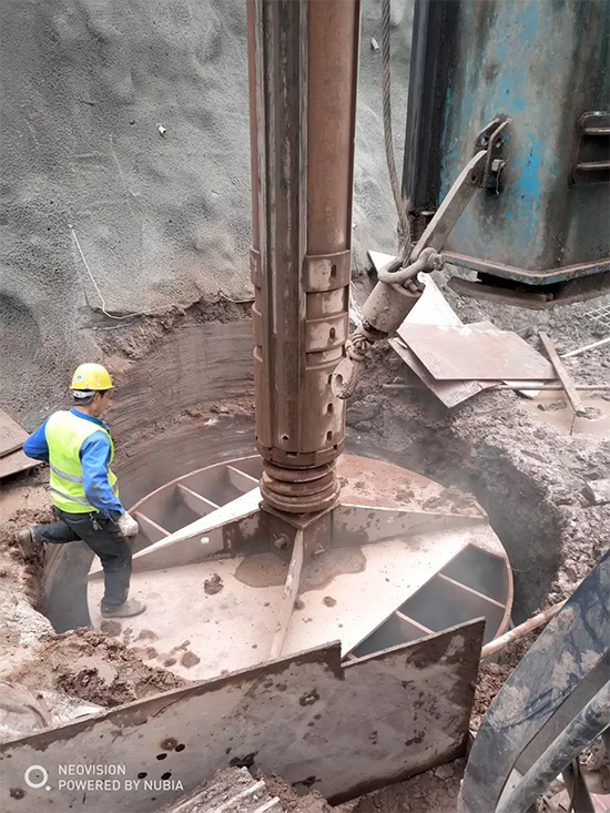 3.5米直径高效入岩，他携宝运莱智能旋挖名动山城