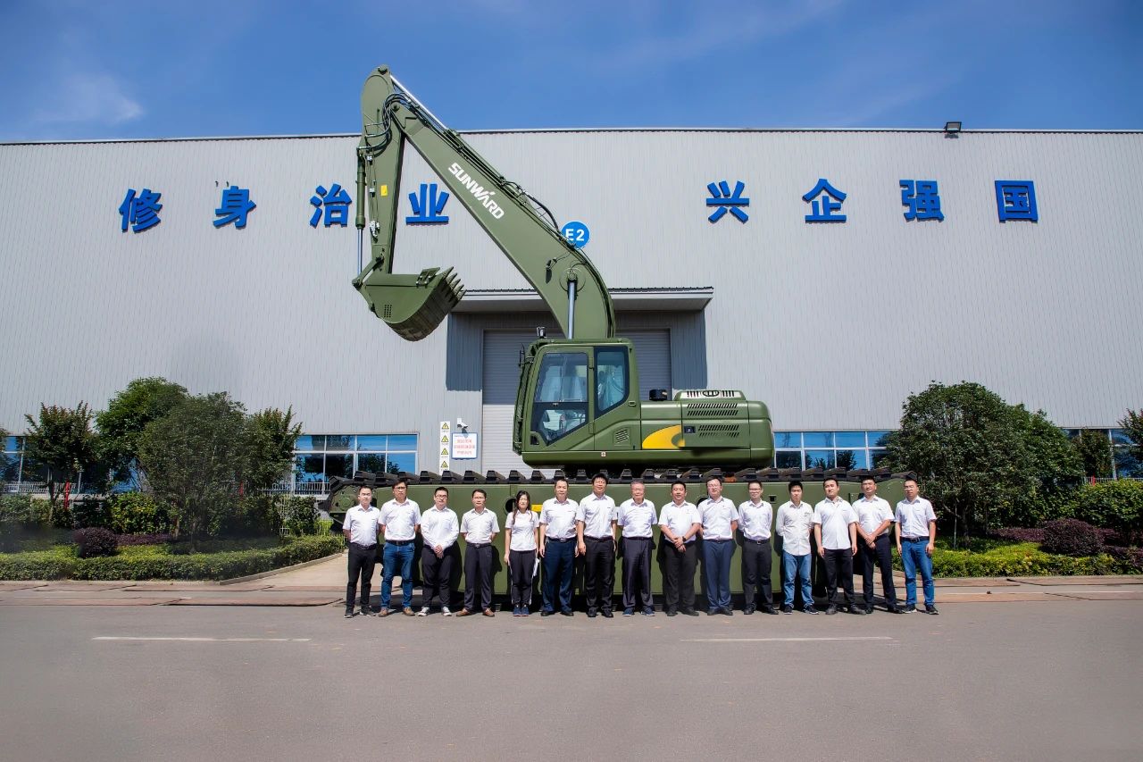 水陆两用挖掘机亮相央视！宝运莱智能应急救援“猛将”出战