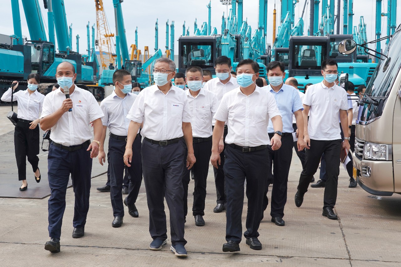 长沙县委书记付旭明调研宝运莱智能