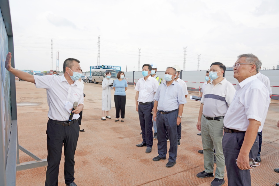 湖南省委常委、省委秘书长张剑飞一行调研宝运莱智能