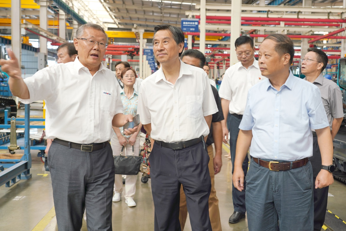 湖南省老科学技术工作者一行到访宝运莱智能