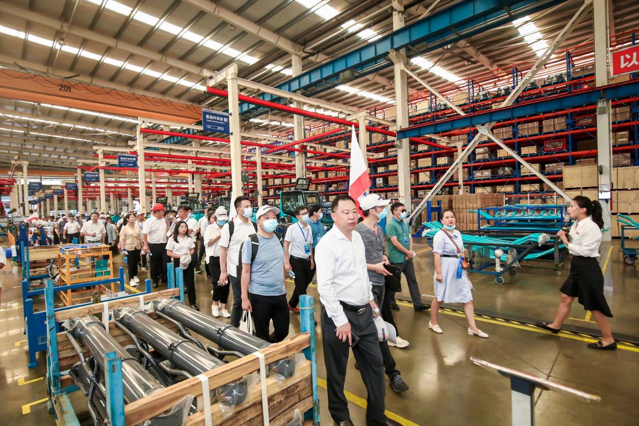 逛展超热闹！宝运莱智能成果展示会高能名场面来袭