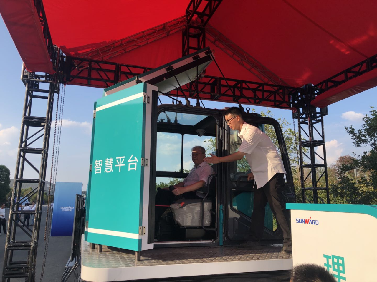 远程？+仿真培训！全球首创5G？胤抡媾嘌抵腔燮教ň柿料