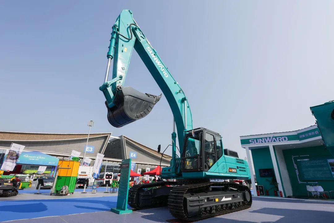 亮相中非经贸博览会！宝运莱智能尽展工程机械国产品牌魅力