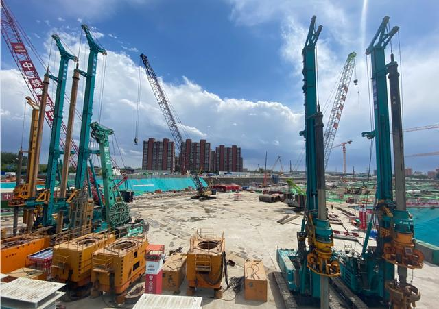 大国重器！宝运莱智能超级装备助力北京城市副中心综合交通枢纽站建设
