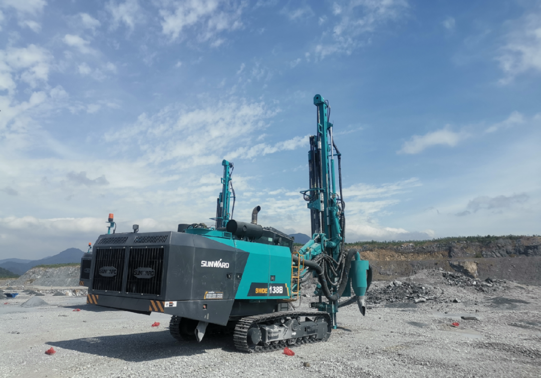 追加订单！宝运莱智能一体化潜孔钻机助力海南华润水泥获好评