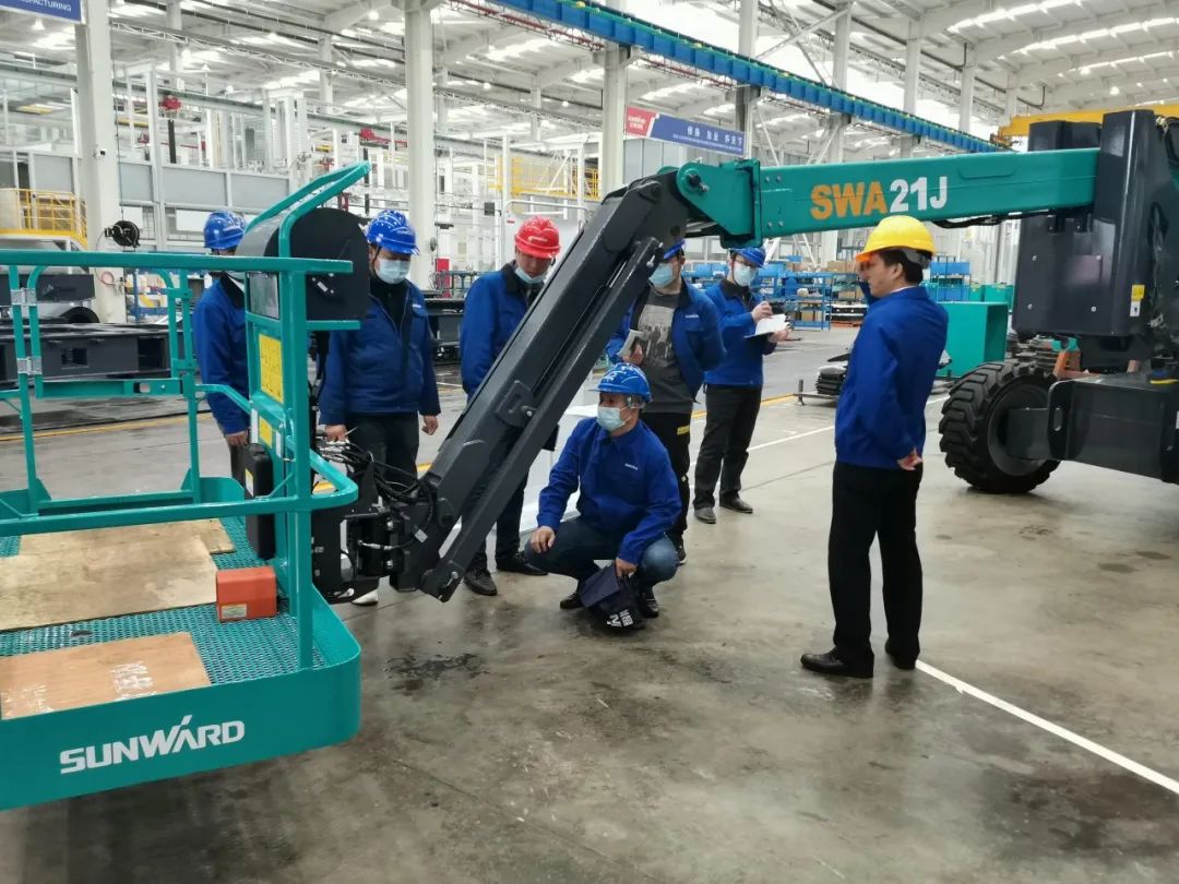 行业同级别产品之最！宝运莱智能又一款曲臂式高空作业平台成功下线