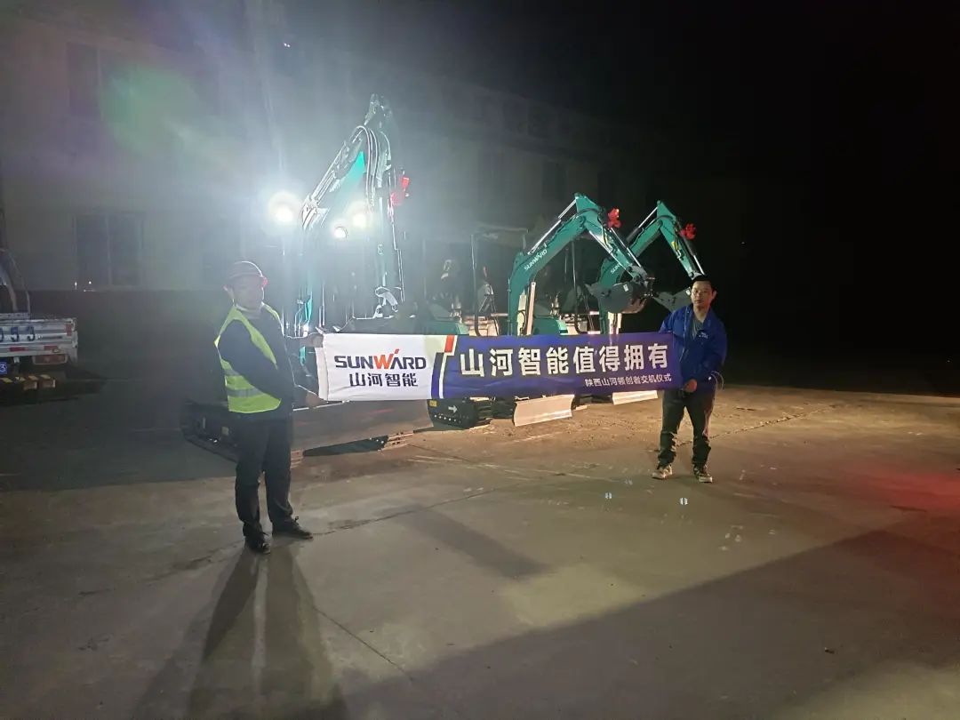 好服务、好设备！宝运莱智能挖掘机再获客户追加订单