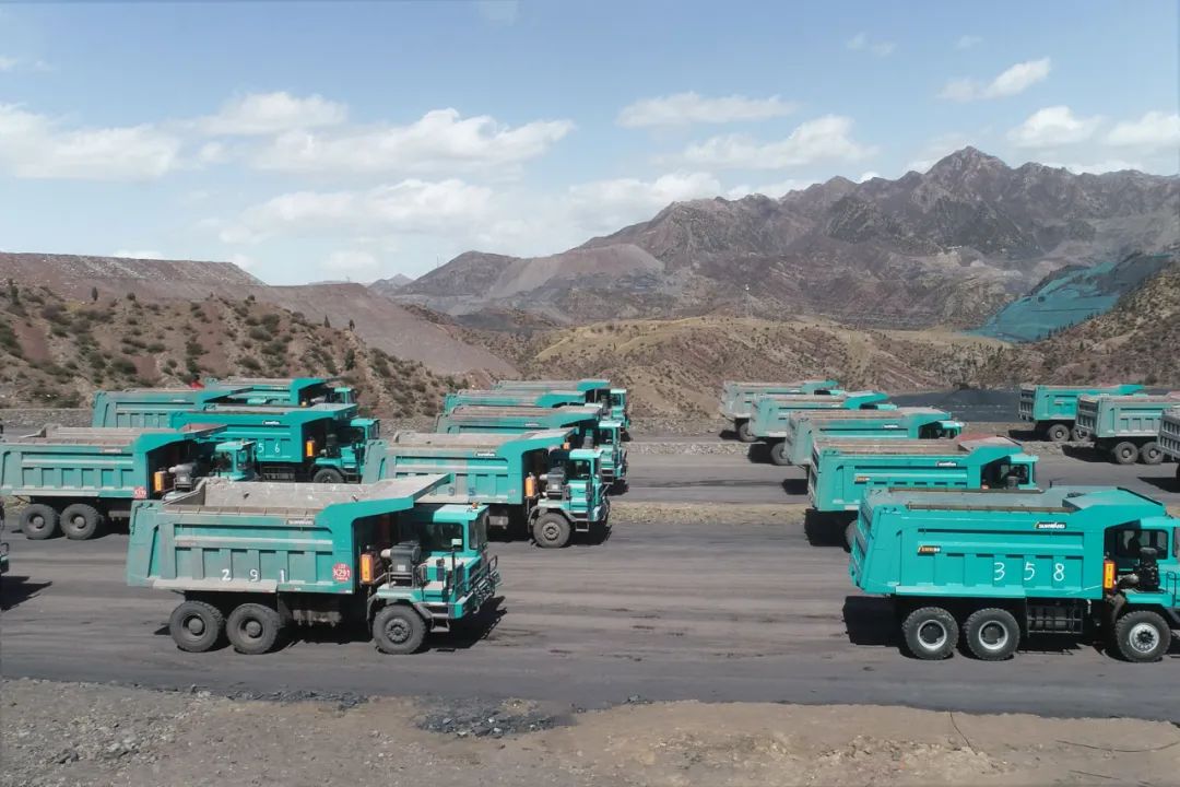 图集 | “宝运莱绿”满矿山！宝运莱智能矿山成套装备实力“亮剑”