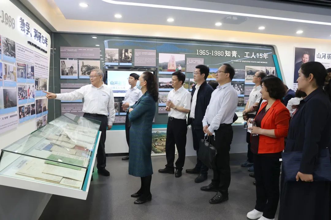 深化产学研合作！中南大学校长、中国工程院院士田红旗率团拜访宝运莱智能