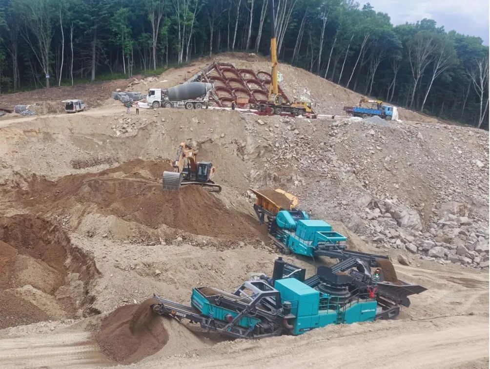 宝运莱普石勒成套移动破碎设备助力哈伊高铁铁伊段建设