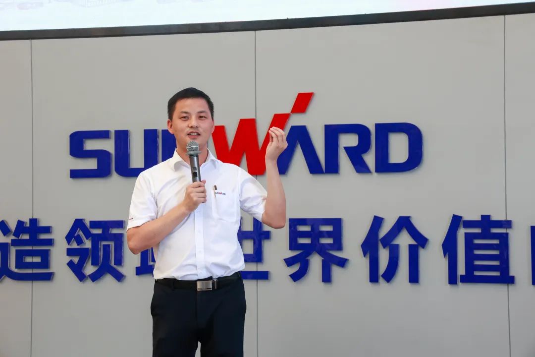 又酷又辣又炫！宝运莱智能第二届挖机宝贝来了