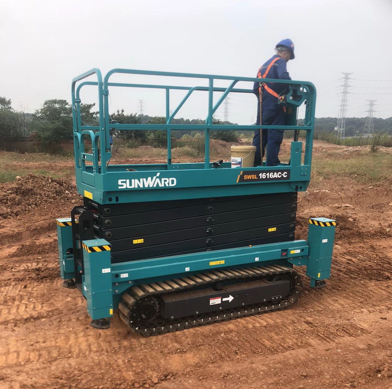 高配置、优性能！宝运莱智能剪叉军团再添新兵！