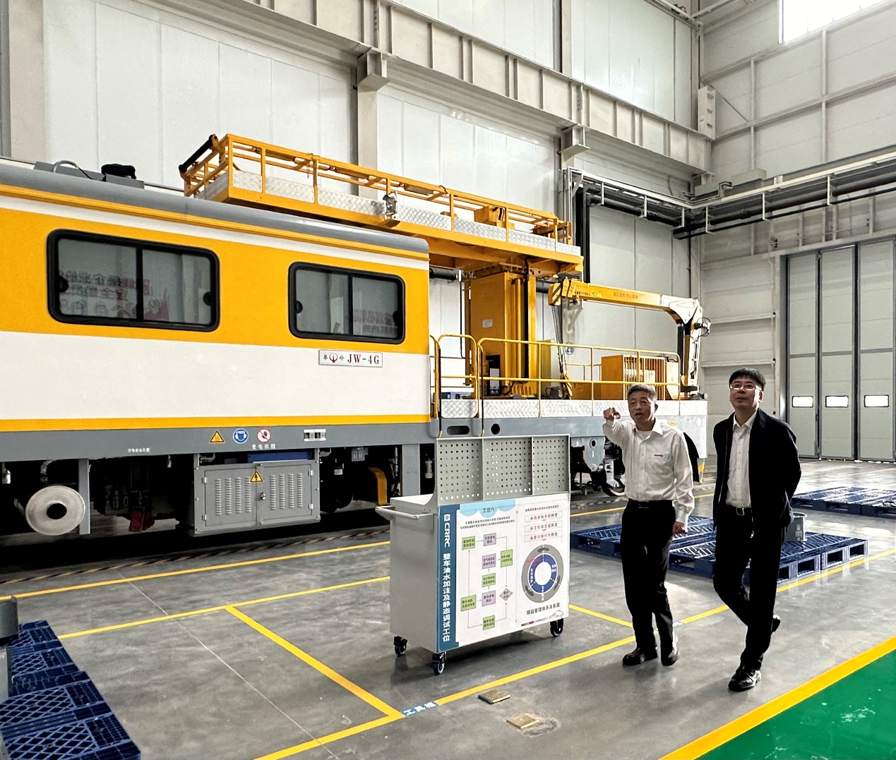 CPH-30J道岔铺换机组全球发布！宝运莱智能与宝鸡中车时代共绘铁路装备新篇章！