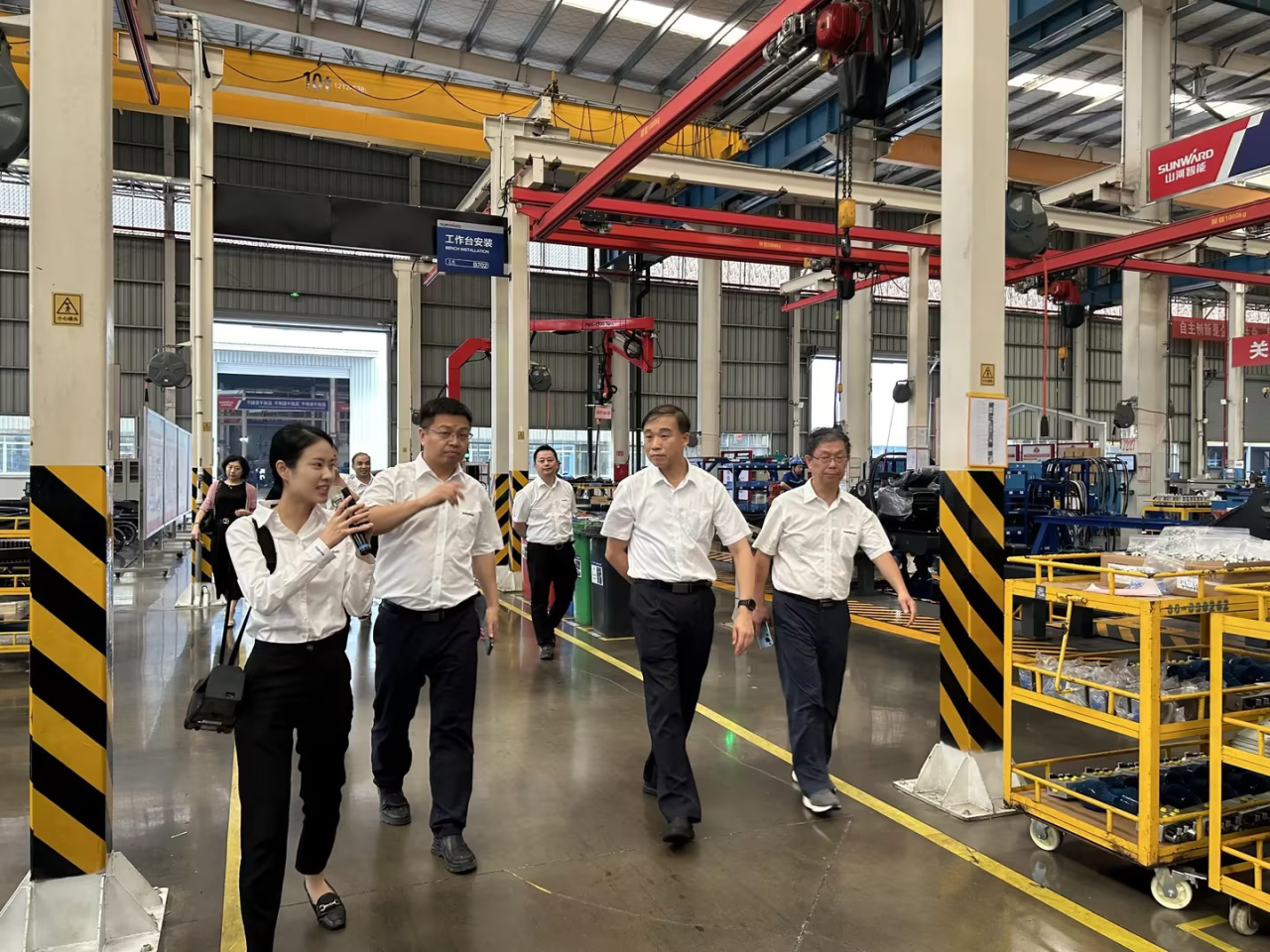 深化交流合作！广州港李明忠副总经理率队莅临宝运莱智能考察交流！