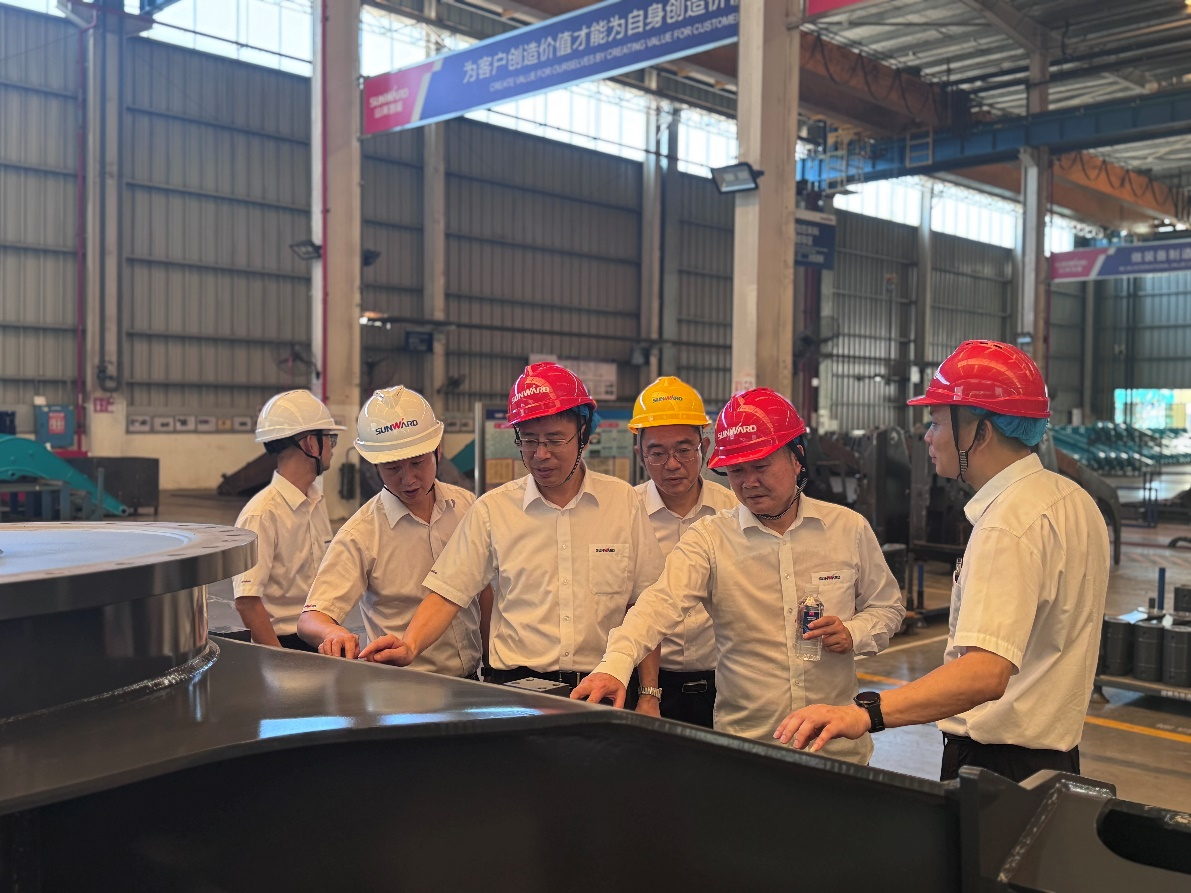 战高温，保安全--宝运莱智能开展高温防暑专项安全检查