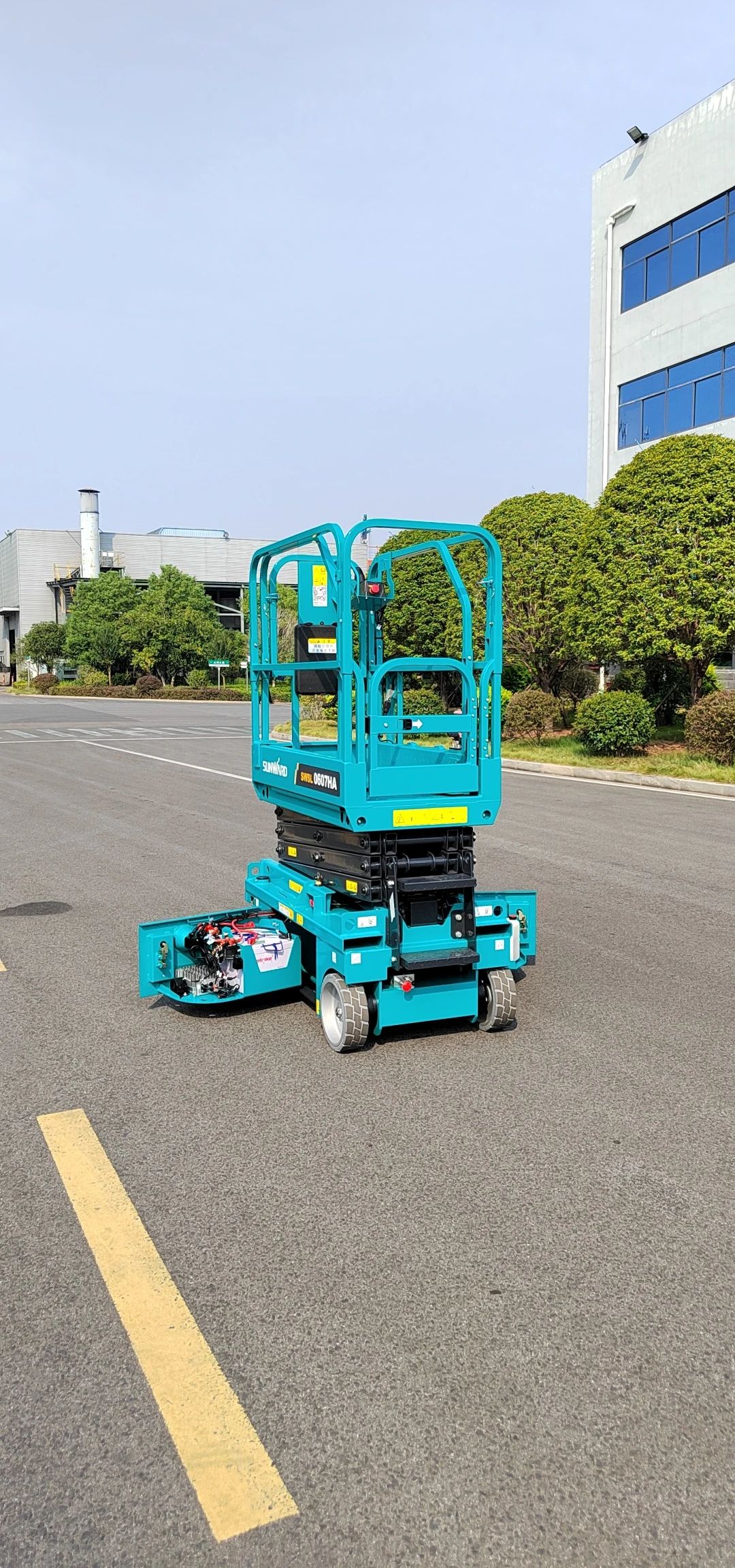 向“新”而行！宝运莱智能又一款电动液驱剪叉式高空作业平台发布