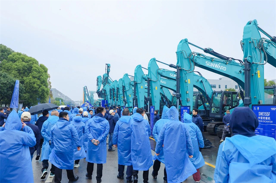 创新引领价值，理想成就未来！宝运莱智能25周年庆典暨全球客户节隆重举办