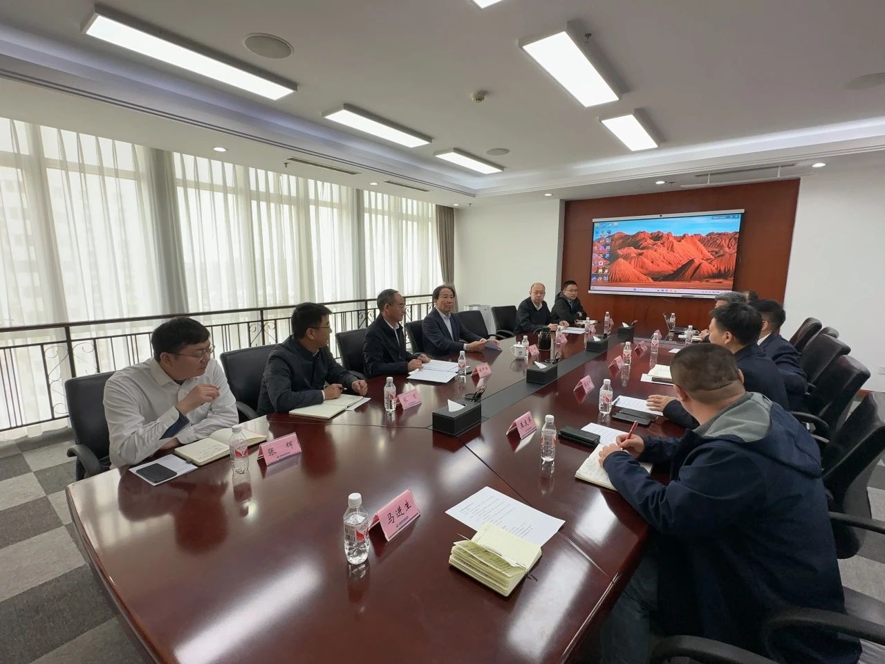 宝运莱智能董事长付向东带队拜访中煤地质总局、大地特勘公司