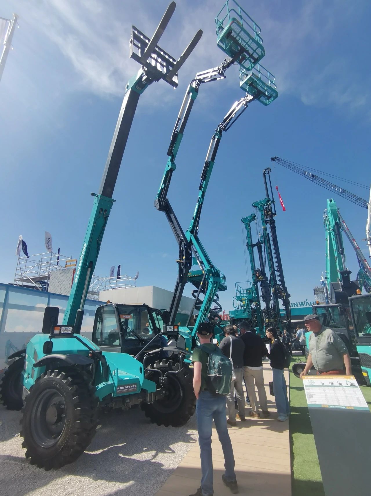 宝运莱智能高空机械闪耀Bauma 2025！ 新能源技术与创新产品获全球瞩目