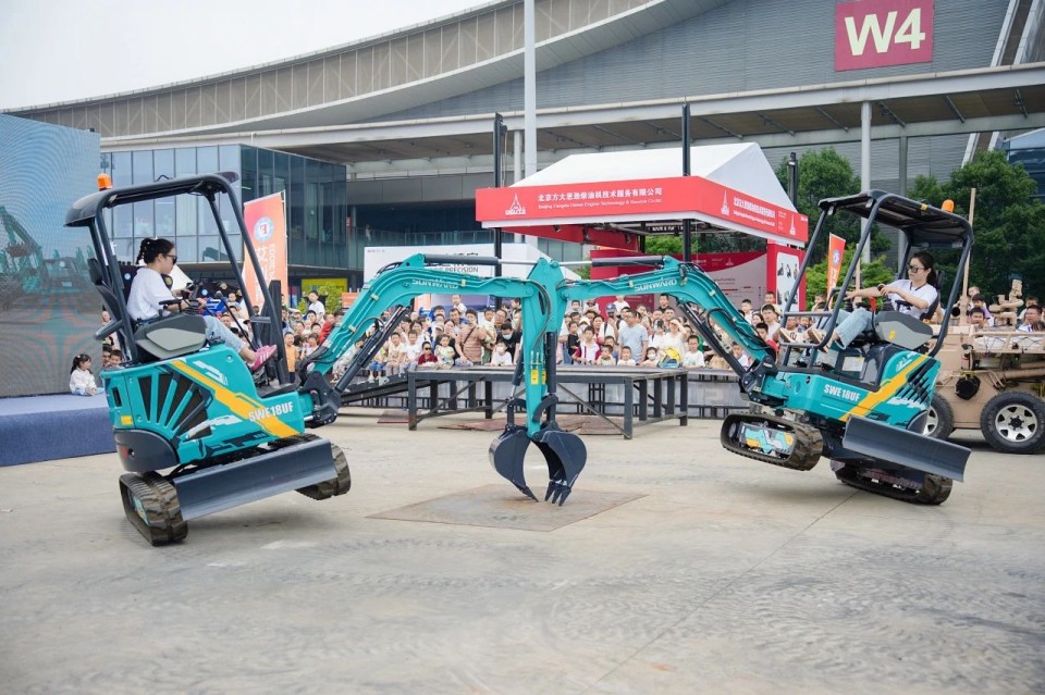 2025 CICEE | 圆满收官！宝运莱智能展区亮点精彩回顾