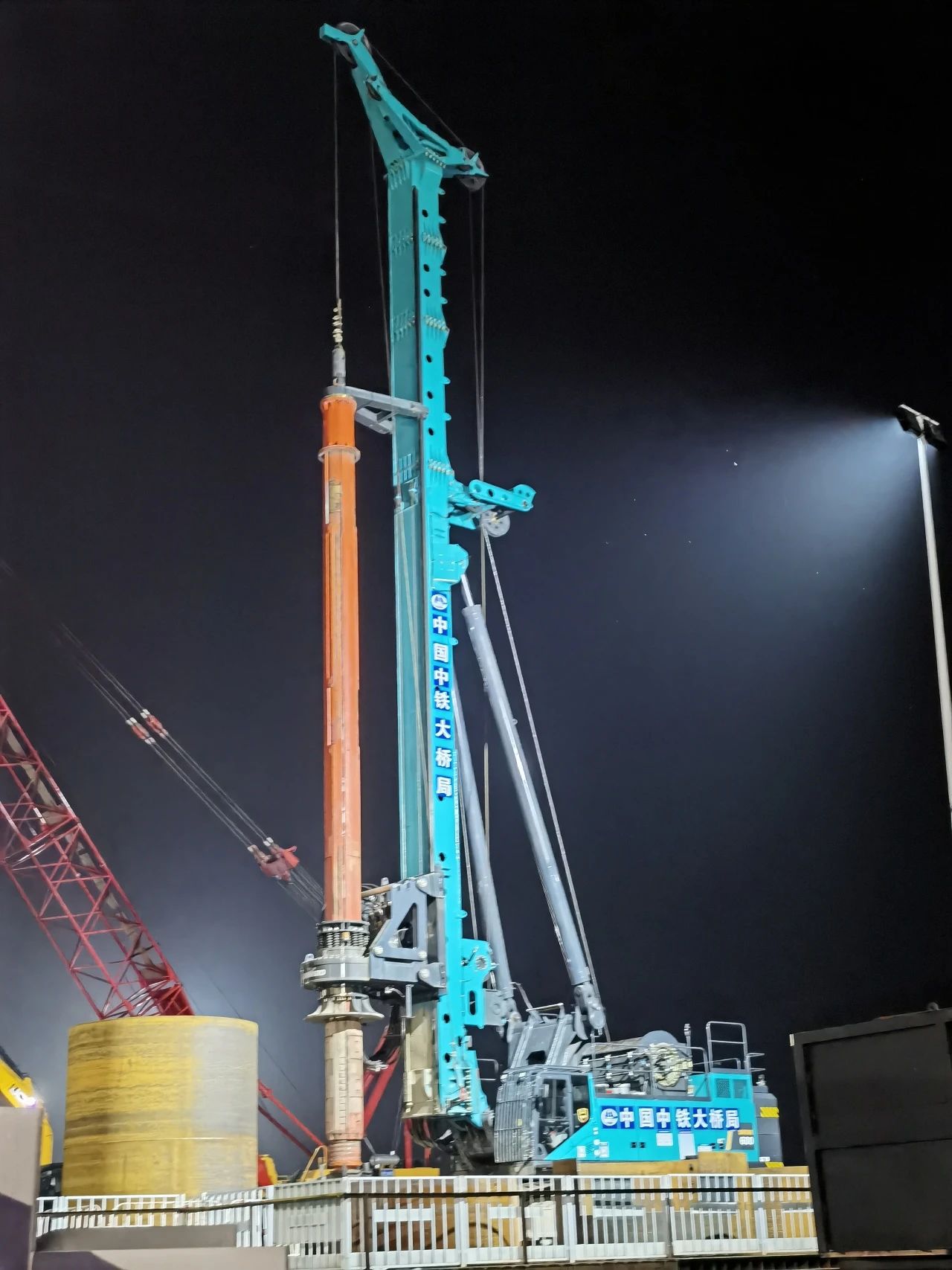 再战“世界级工程”！宝运莱智能旋挖钻机助力宜昌长江公铁大桥建设