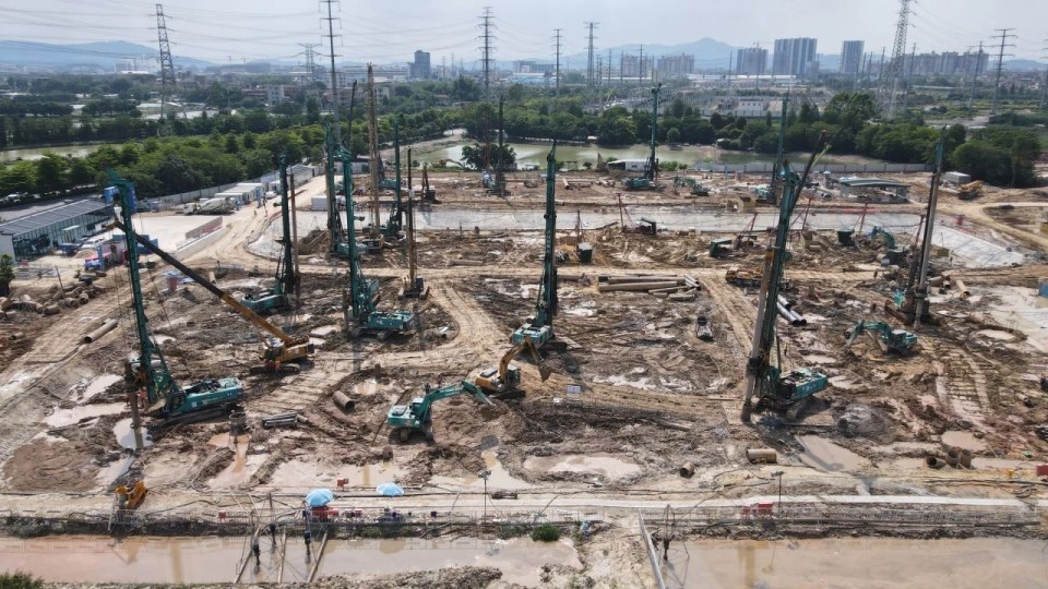 近20台“宝运莱绿”装备实力集结，助力广佛西环工程建设跑出“加速度”