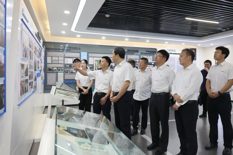 中国煤炭地质总局局长马刚到访宝运莱智能，共谋绿色智能矿山装备发展新路径