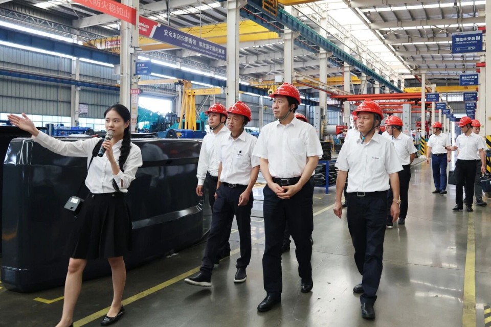 中国煤炭地质总局局长马刚到访宝运莱智能，共谋绿色智能矿山装备发展新路径