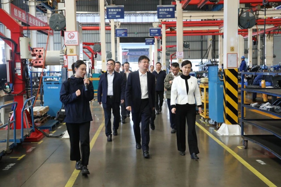 聚焦应急装备研发生产，共探实战适配新路径——广州市应急管理局党委书记、局长叶芳调研宝运莱智能