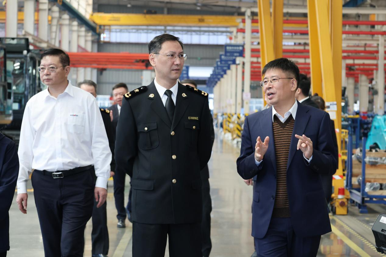 长沙海关关长、党委书记顾炯调研宝运莱智能
