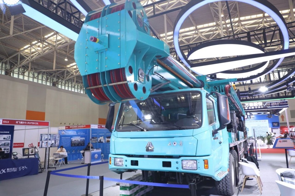 “地勘装备能力提升的重大突破”！宝运莱智能联合中国煤炭地质总局发布T138车载钻机